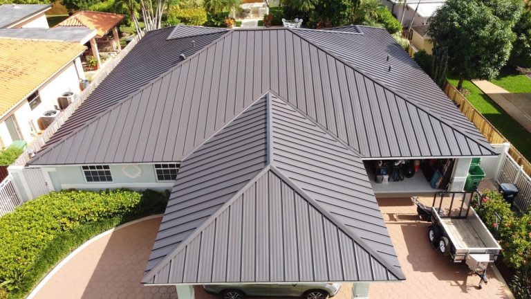 Top Reasons Businesses Trust Metal Roofs in Fort Lauderdale